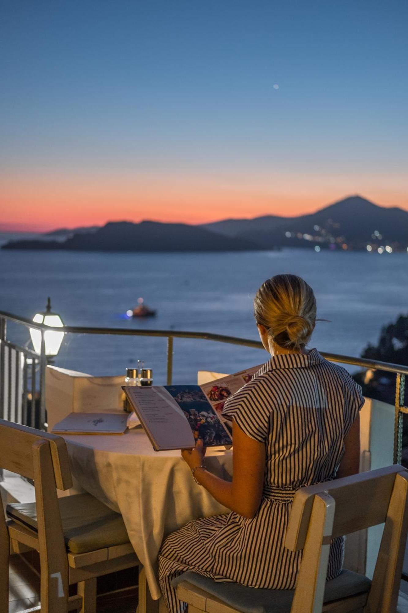 Hotel Adrovic Sveti Stefan Εξωτερικό φωτογραφία